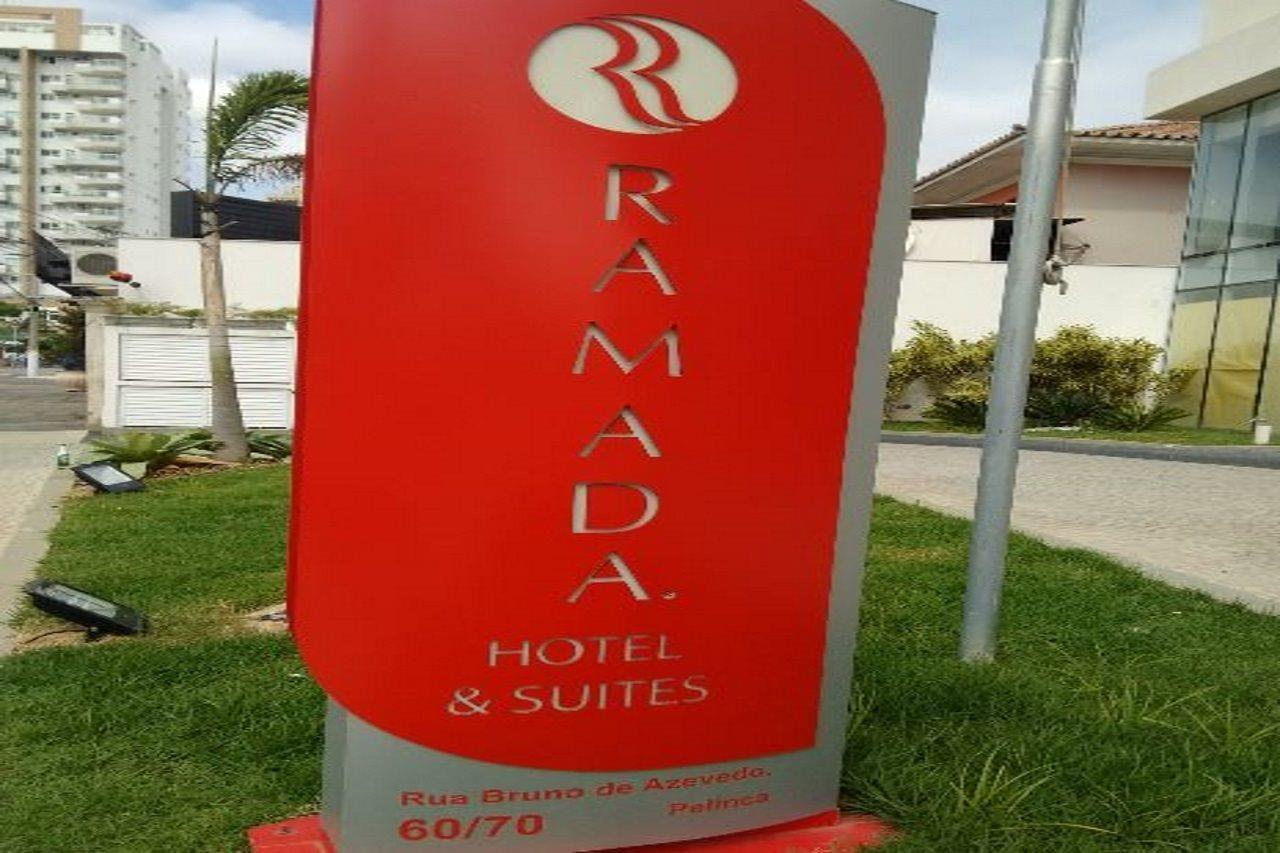 Ramada Hotel & Suites Campos Pelinca Campos dos Goytacazes Exterior foto